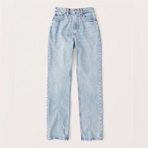 Abercrombie & Fitch Curve Love 6 SHORT The 90’s Straight Ultra High-Rise Jeans